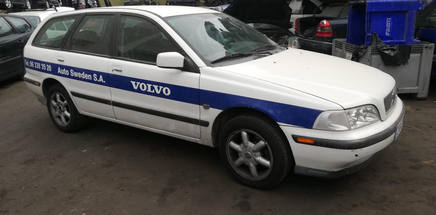 VOLVO V40 1 generation (1996-2004) Bal oldali visszapillantó tükör 24801799
