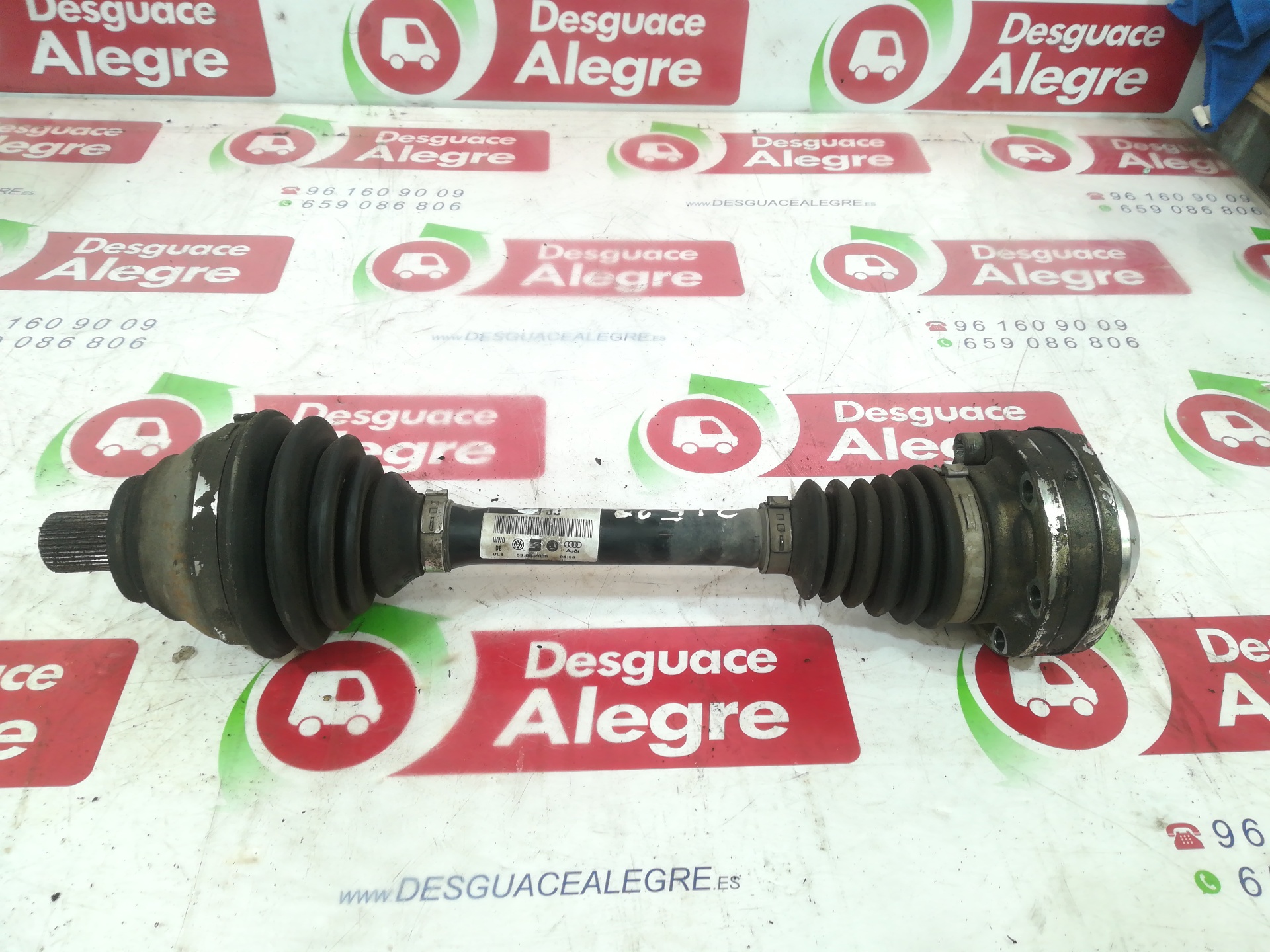 VOLKSWAGEN Passat B6 (2005-2010) Front Left Driveshaft 1K0407271BJ 24808858