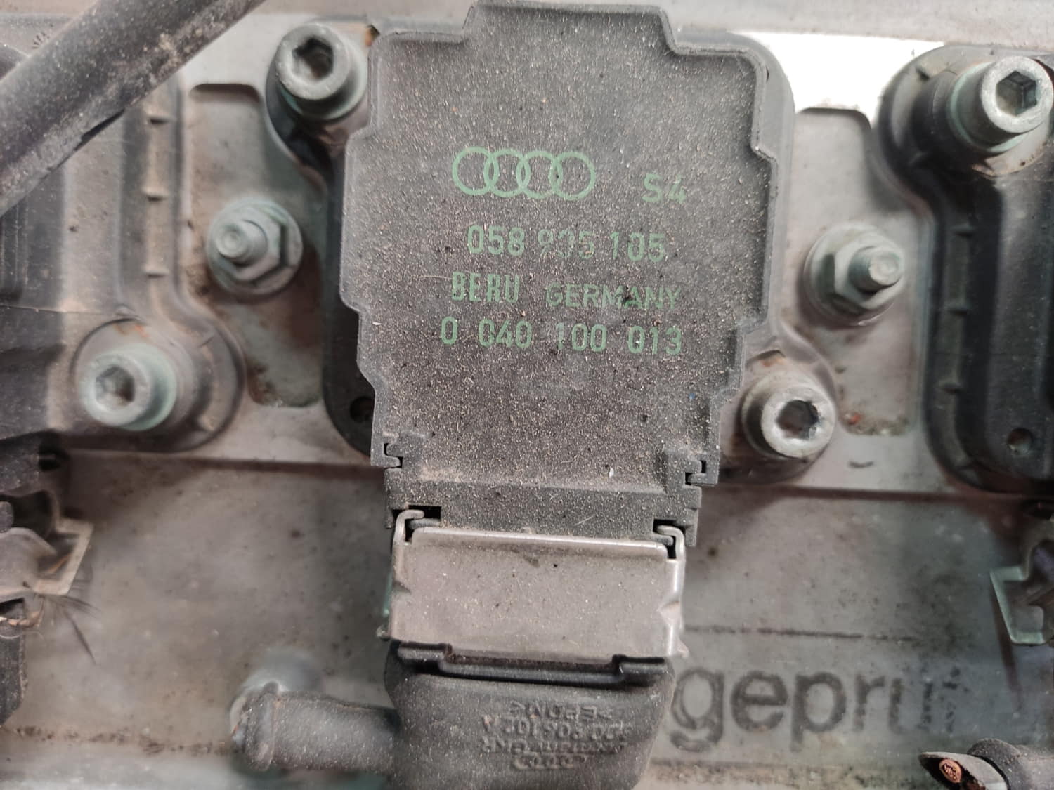 AUDI A4 B5/8D (1994-2001) Engine AEB 22792420