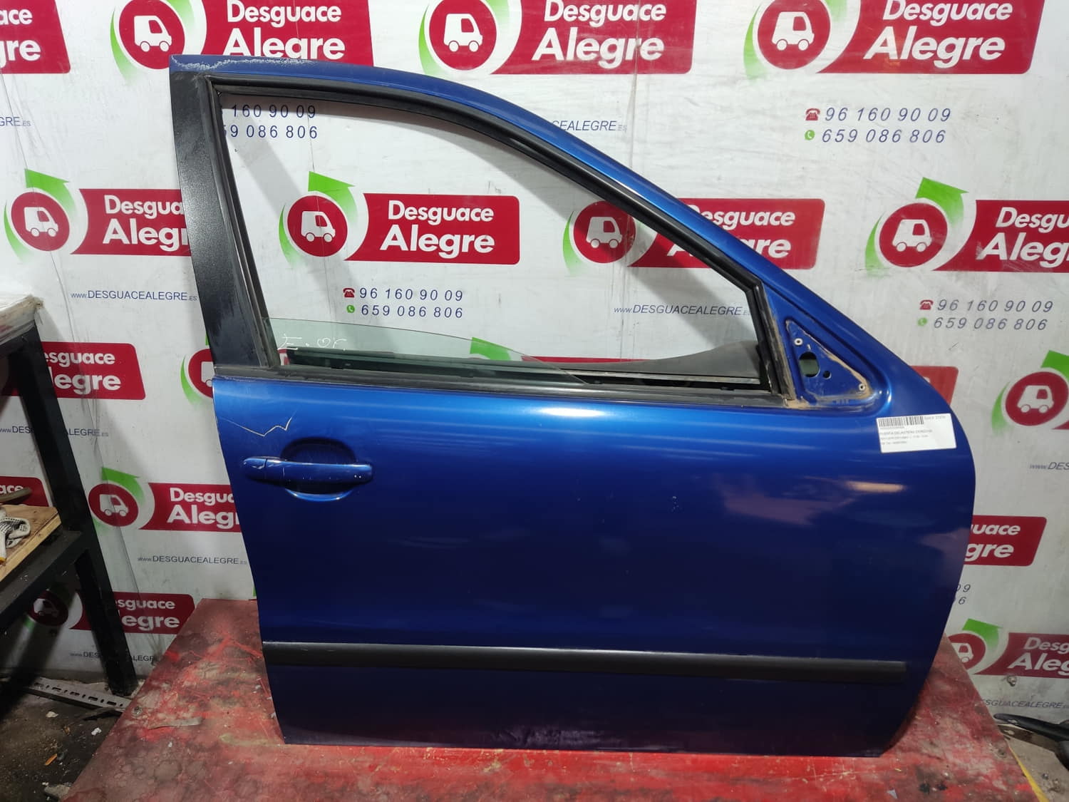 SEAT Leon 1 generation (1999-2005) Front Right Door 1M0831056N 24805856