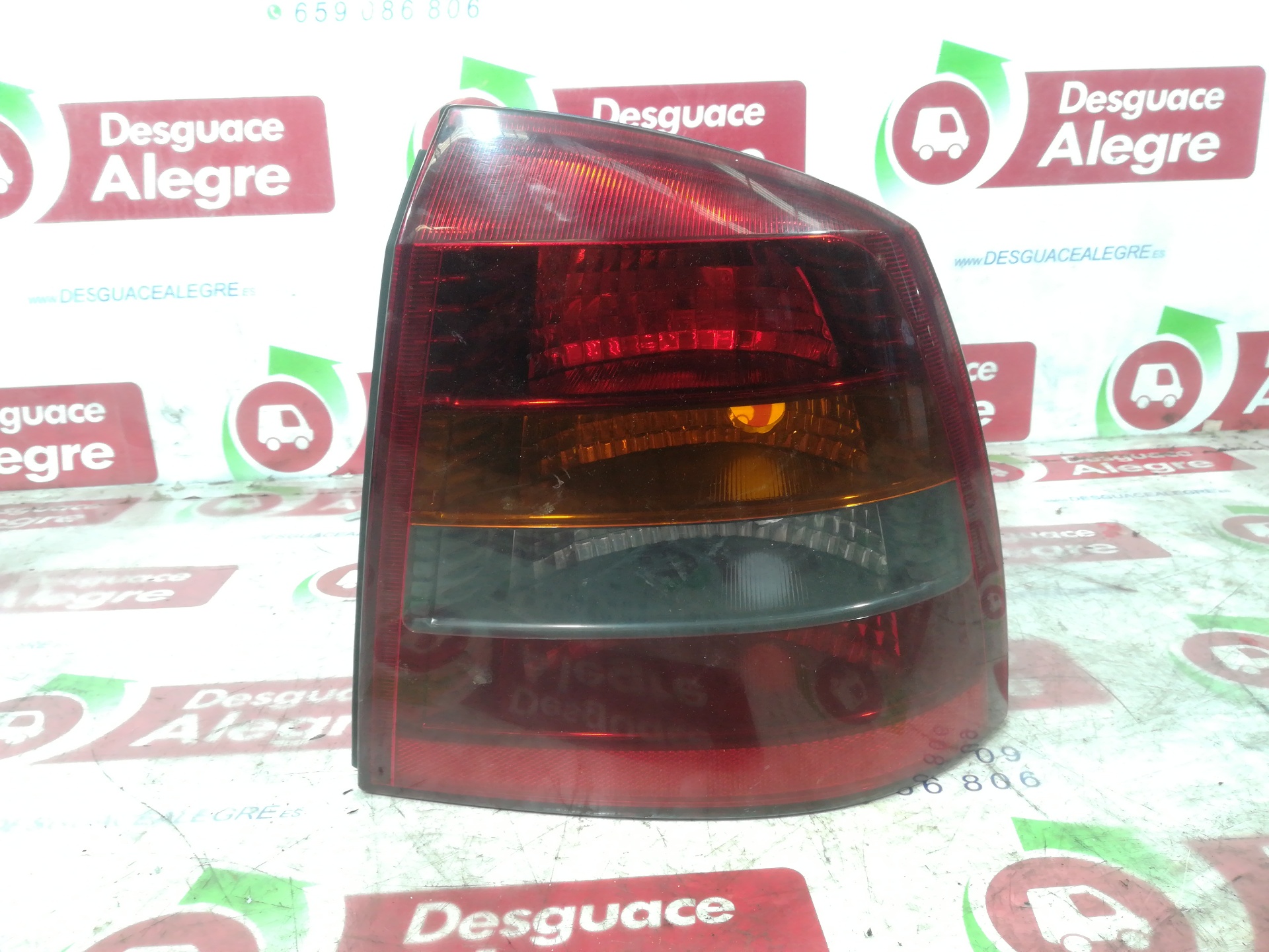 OPEL Astra H (2004-2014) Rear Right Taillight Lamp 13117093 24855903