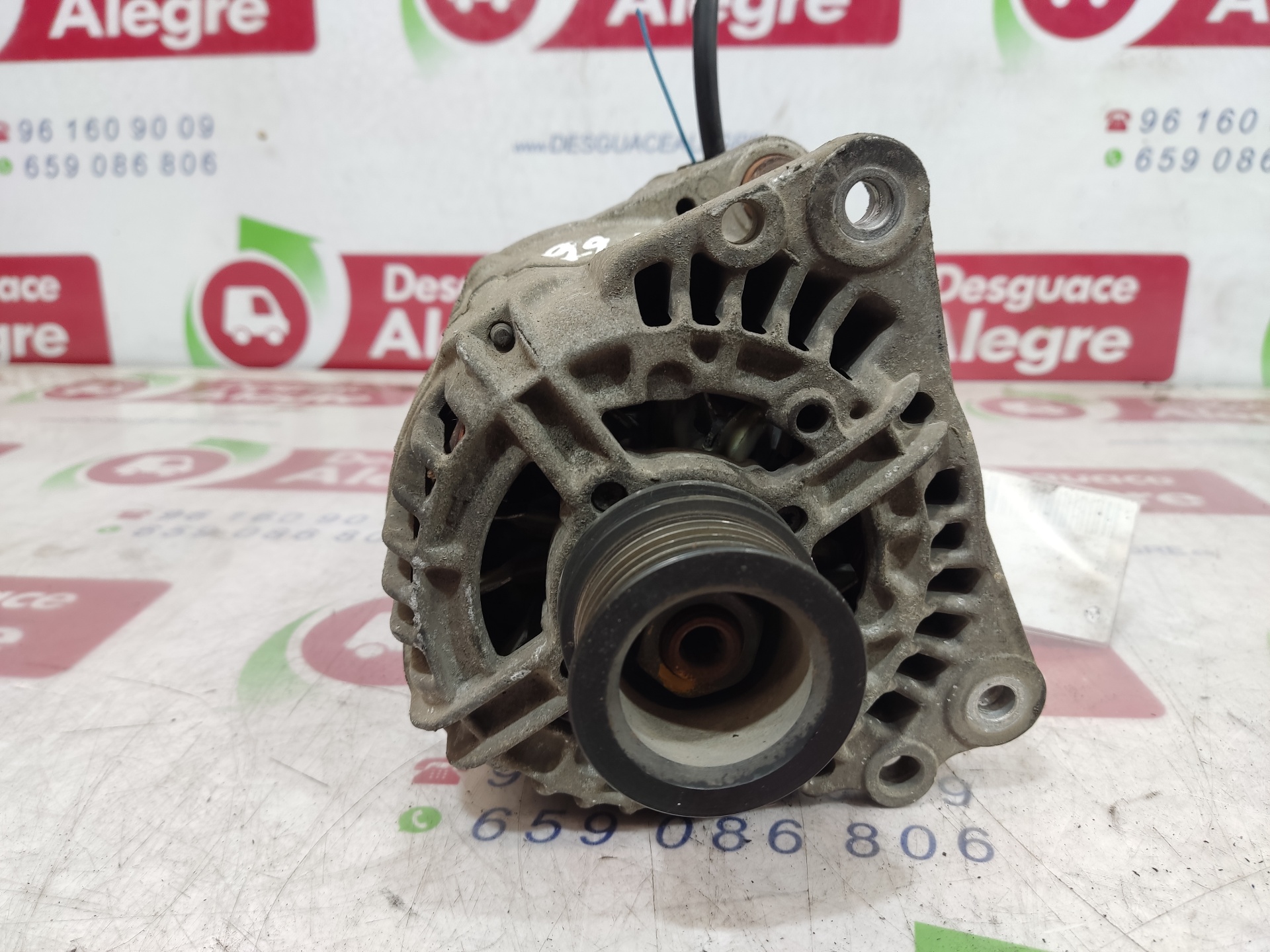 SEAT Ibiza 2 generation (1993-2002) Alternator 037903025M 24859038