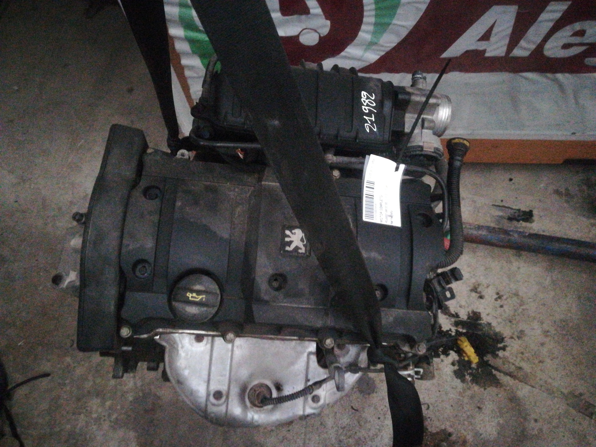 PEUGEOT 206 1 generation (1998-2009) Engine NFU 25213317