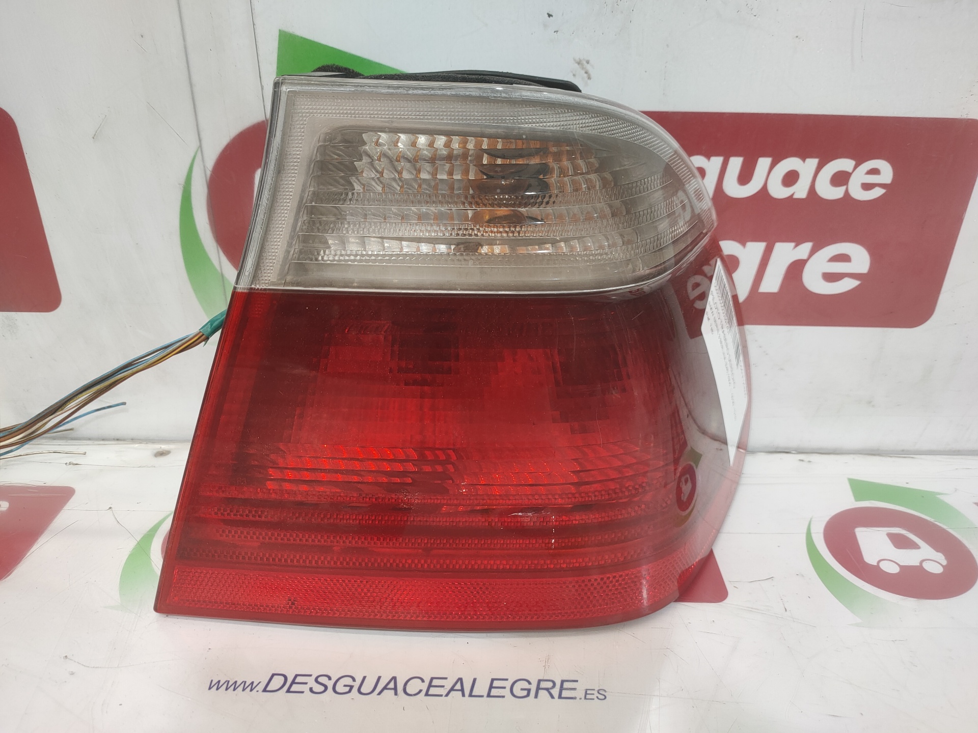 BMW 3 Series E46 (1997-2006) Rear Right Taillight Lamp 24808648