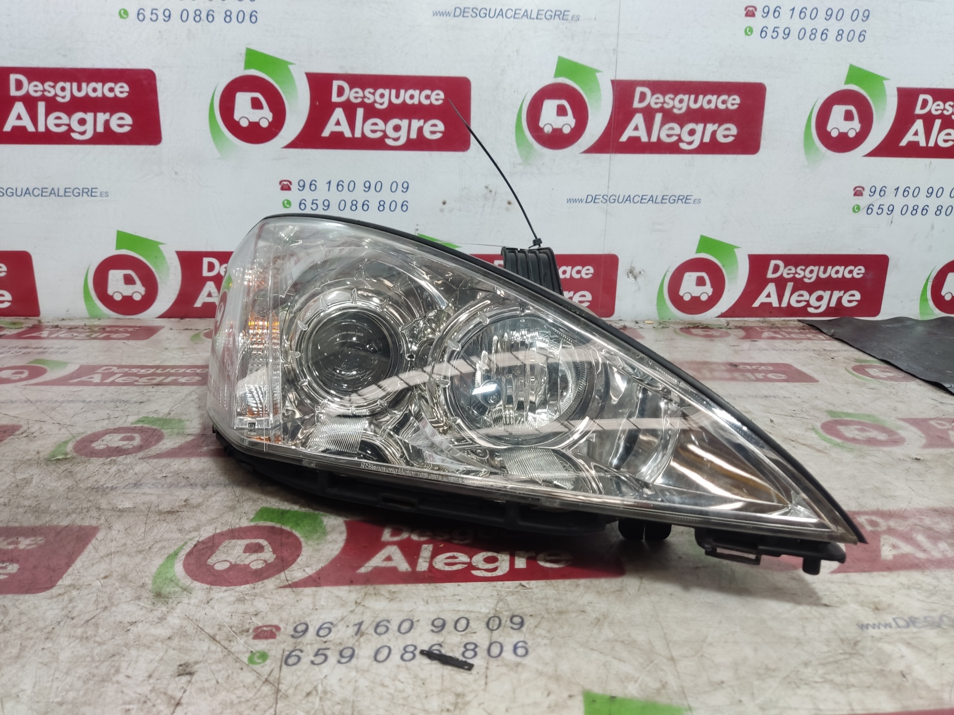 SSANGYONG Kyron 1 generation (2005-2015) Front Right Headlight 5580536 24814168