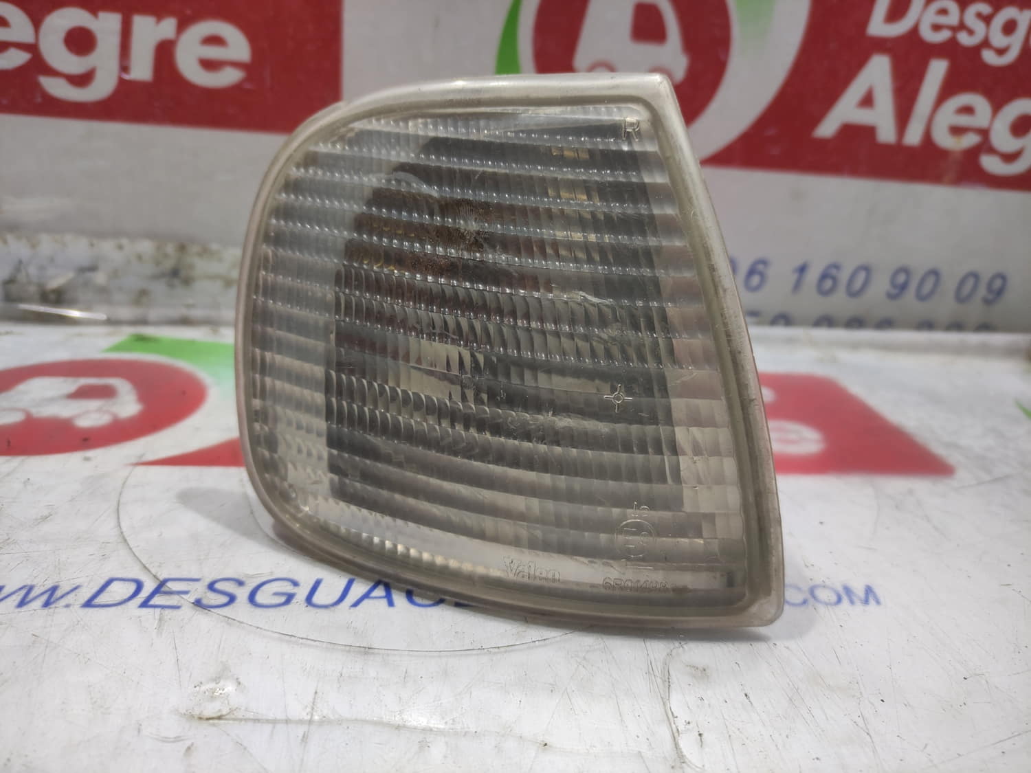 SEAT Ibiza 2 generation (1993-2002) Повторитель переднего правого крыла 6K0941016 24800545