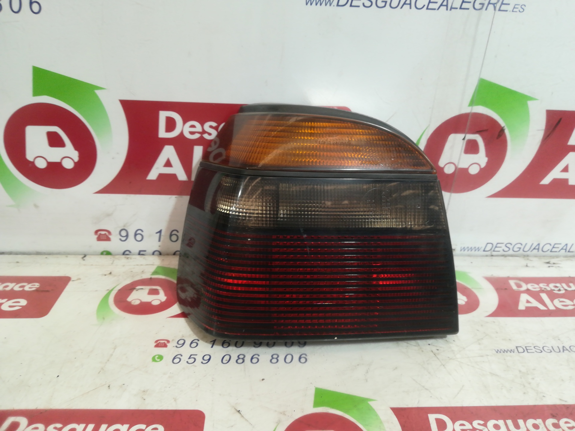 VOLKSWAGEN Golf 3 generation (1991-1998) Rear Left Taillight 1H6945257 24810187