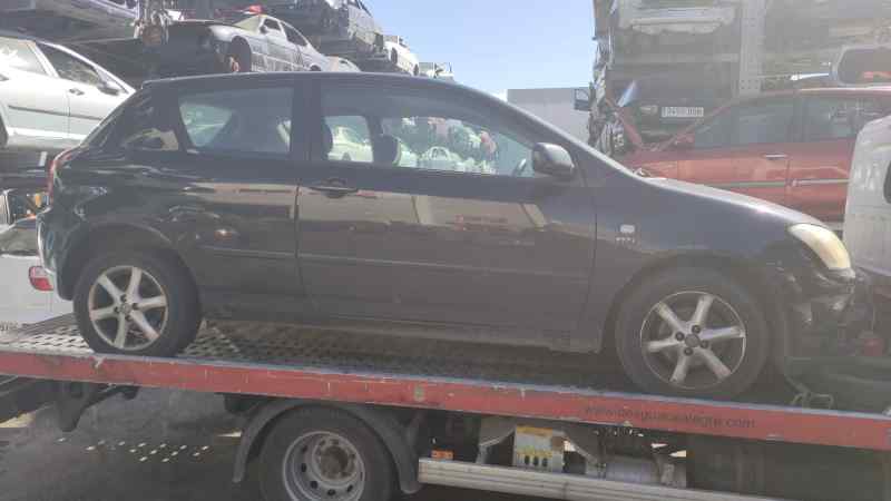 TOYOTA Corolla E120 (2000-2008) Ilmastointipumppu 883201A550 24797351