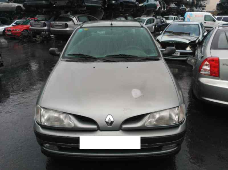 RENAULT Megane 1 generation (1995-2003) Clignotant avant gauche 24790579