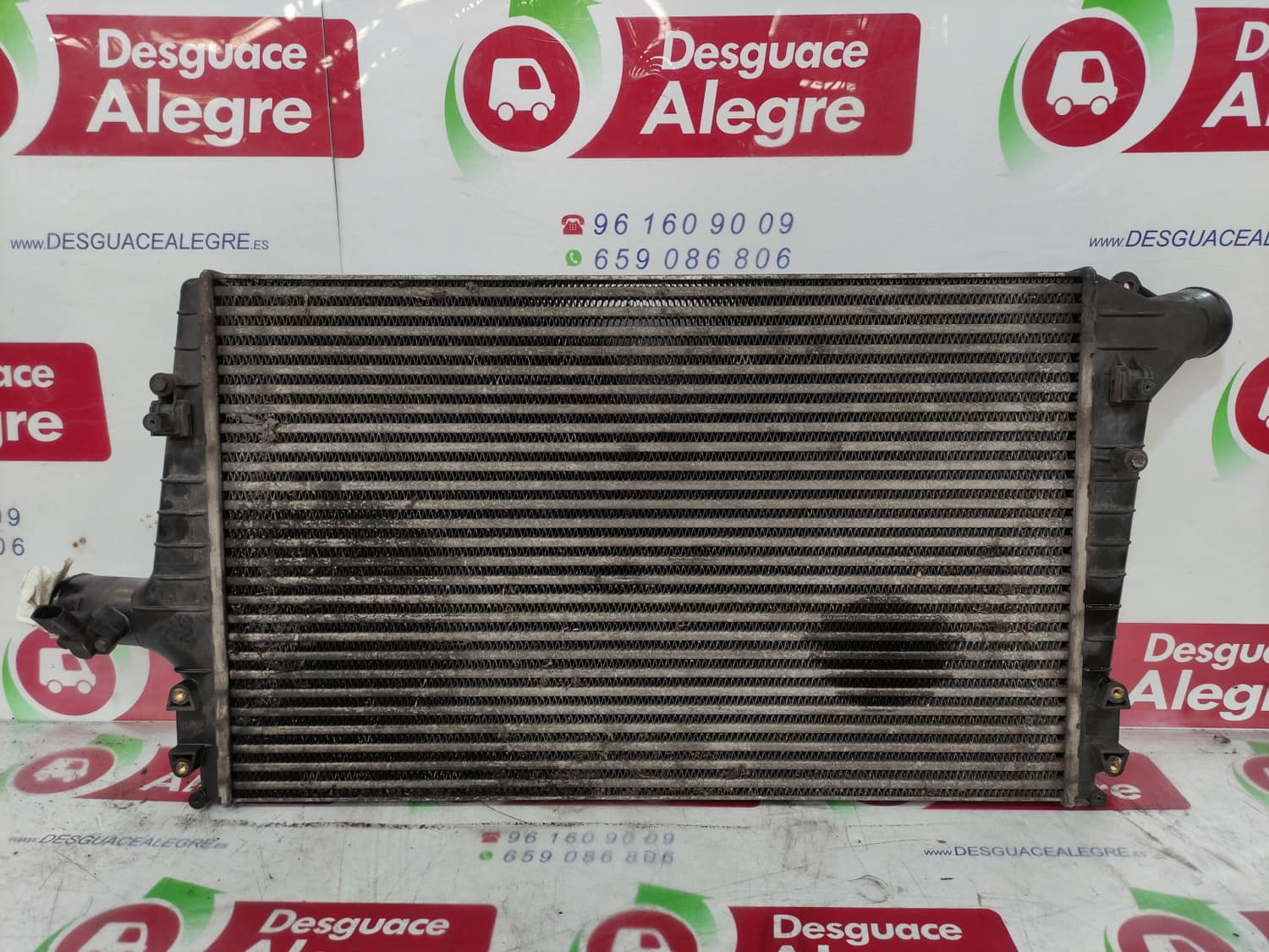 AUDI GTV 916 (1995-2006) Radiator intercooler 4B0145805A 24803160