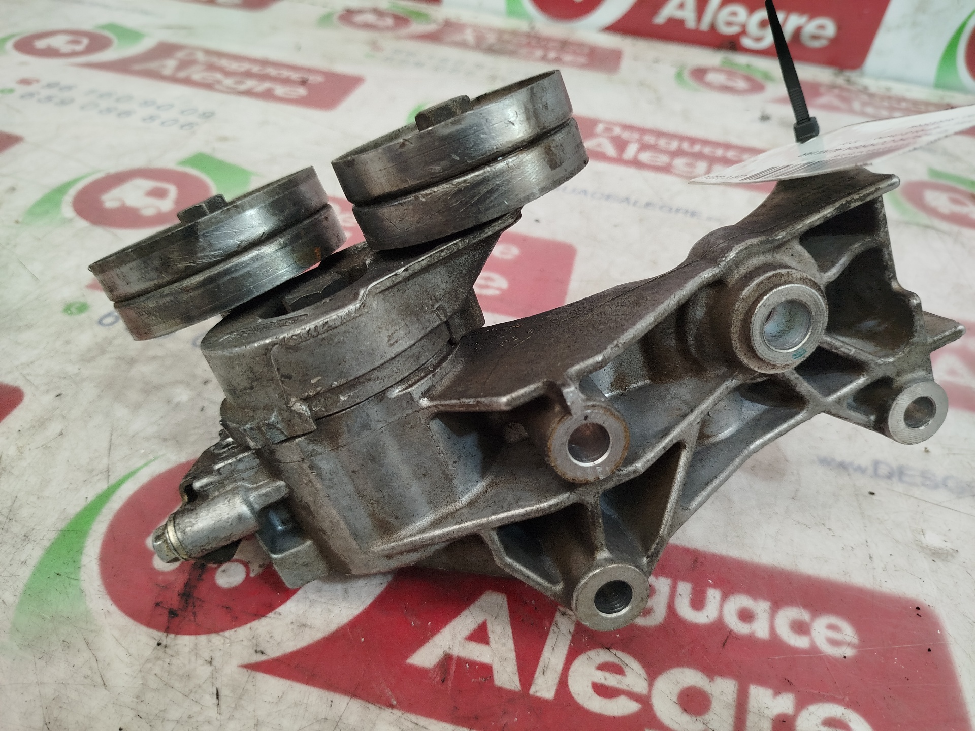 OPEL Zafira B (2005-2010) Diržo įtempėjas 898005564 24860302