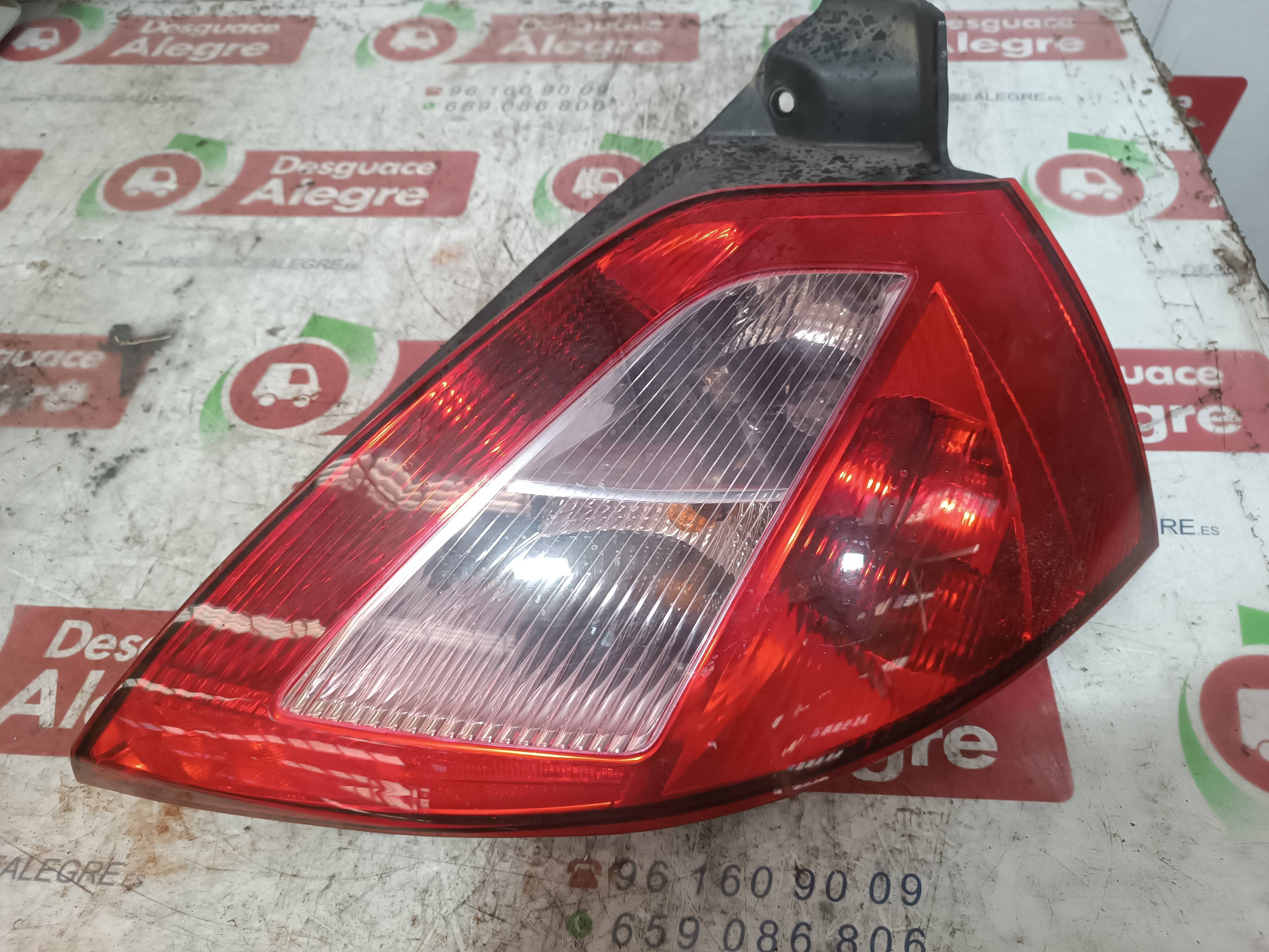 RENAULT Megane 2 generation (2002-2012) Jobb hátsó lámpa  89398081 24857298