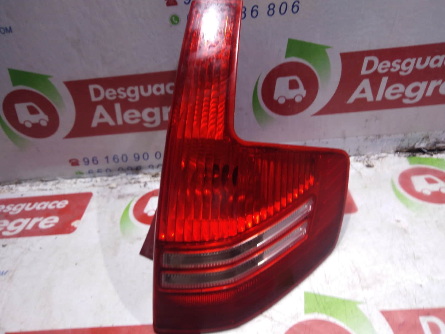 CITROËN C4 1 generation (2004-2011) Rear Right Taillight Lamp 9655863980 24799321