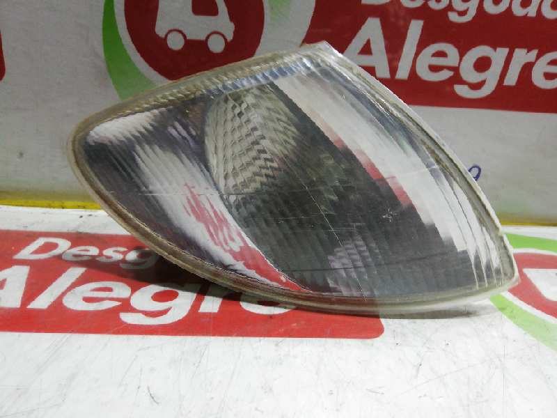 RENAULT Megane 1 generation (1995-2003) Front Right Fender Turn Signal 24791293