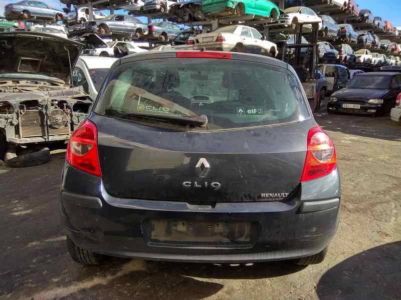 RENAULT Clio 3 generation (2005-2012) Far proiector ceață față stânga 8200002469 24788936