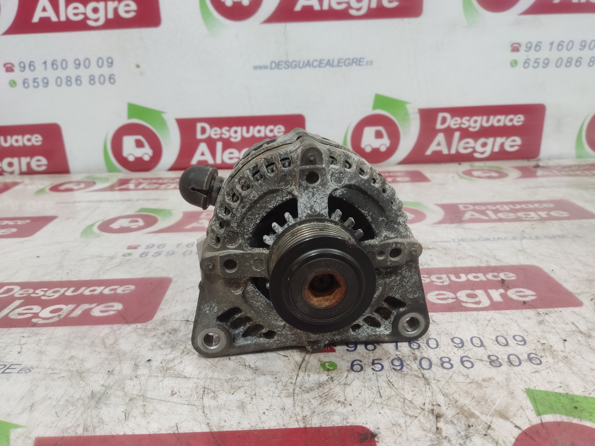 SUZUKI Grand Vitara 2 generation (2005-2014) Alternator 3140067J0 24812937