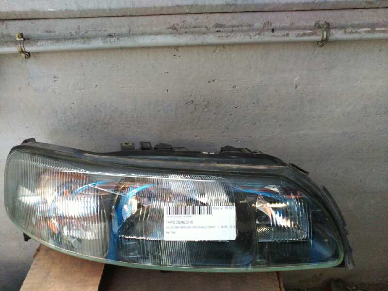 VOLVO S60 1 generation (2000-2009) Front Right Headlight 8693578 24824320