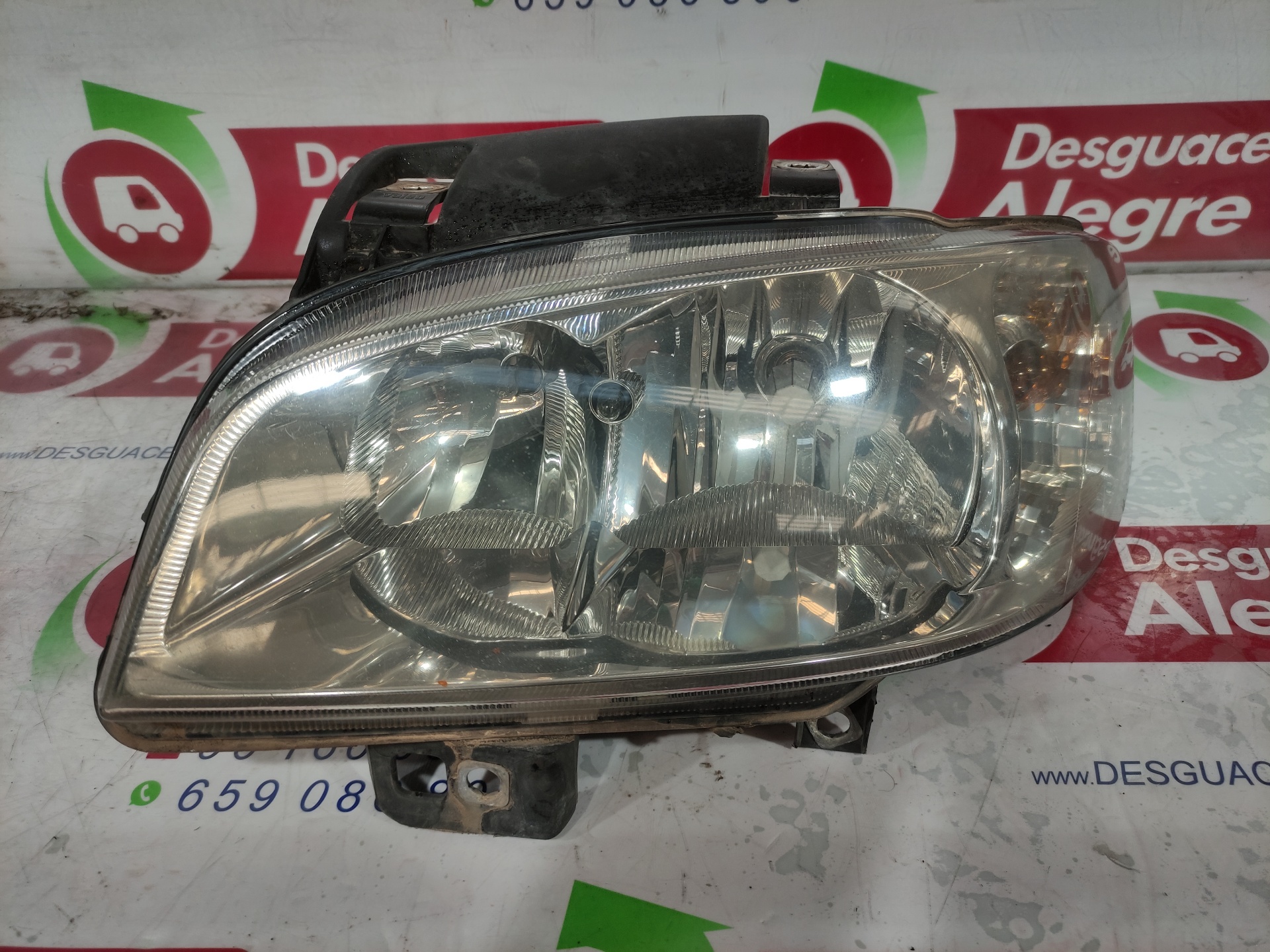 SEAT Cordoba 1 generation (1993-2003) Front Left Headlight 24807701