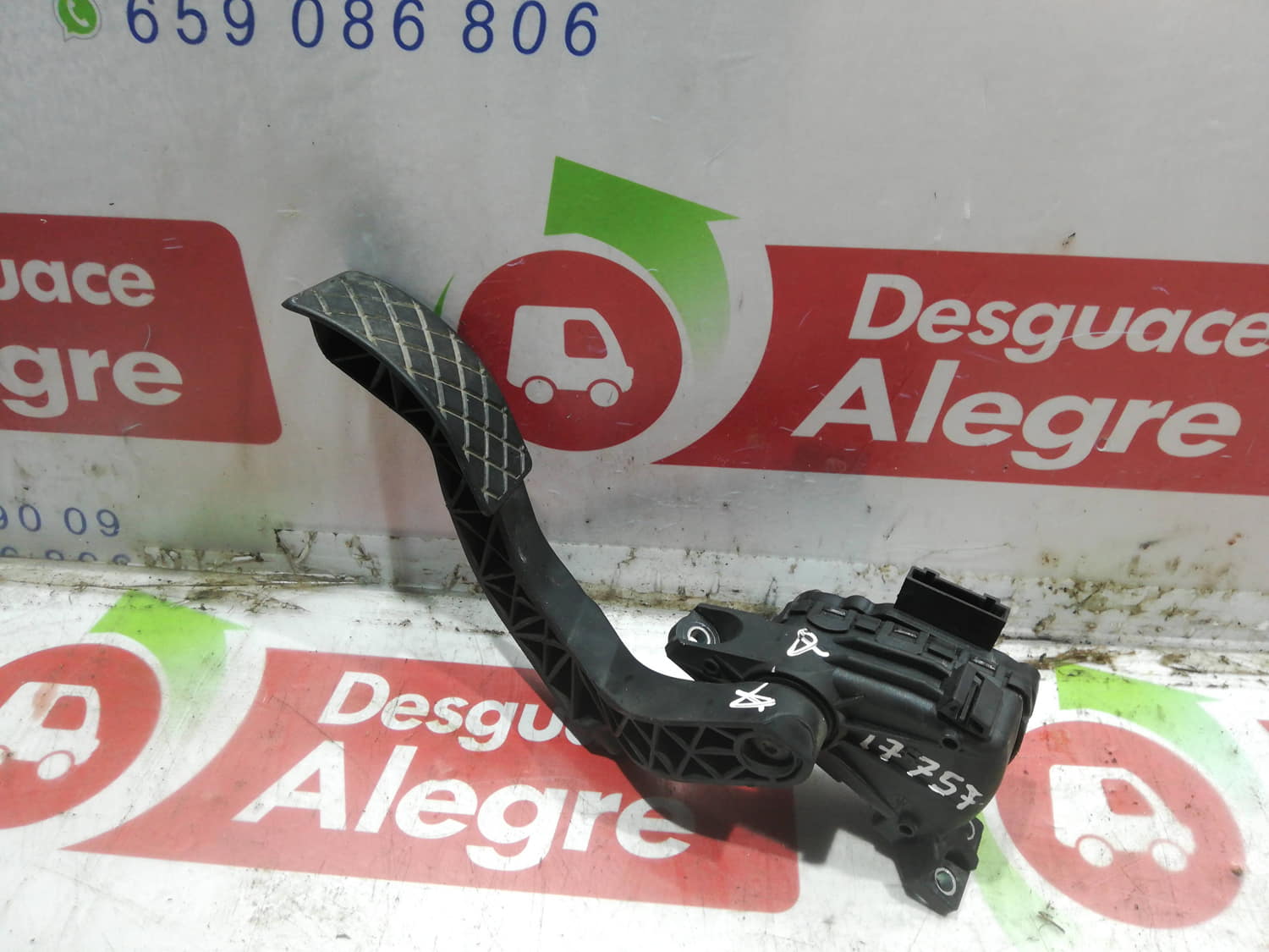 AUDI A6 C5/4B (1997-2004) Akseleratoriaus (gazo) pedalas 8D1721523J 24792294