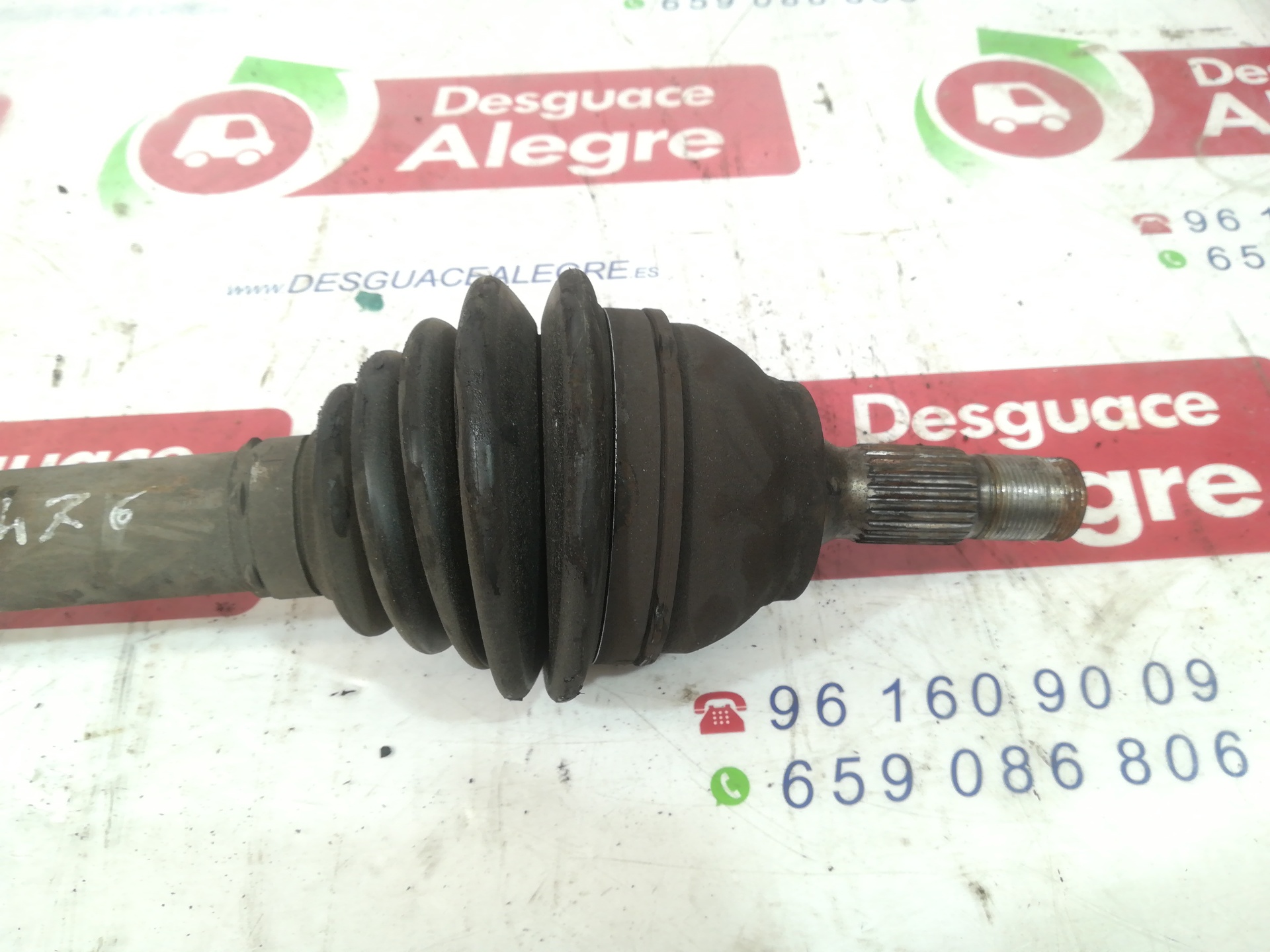 PEUGEOT 307 1 generation (2001-2008) Front Left Driveshaft 9656329380 24808890