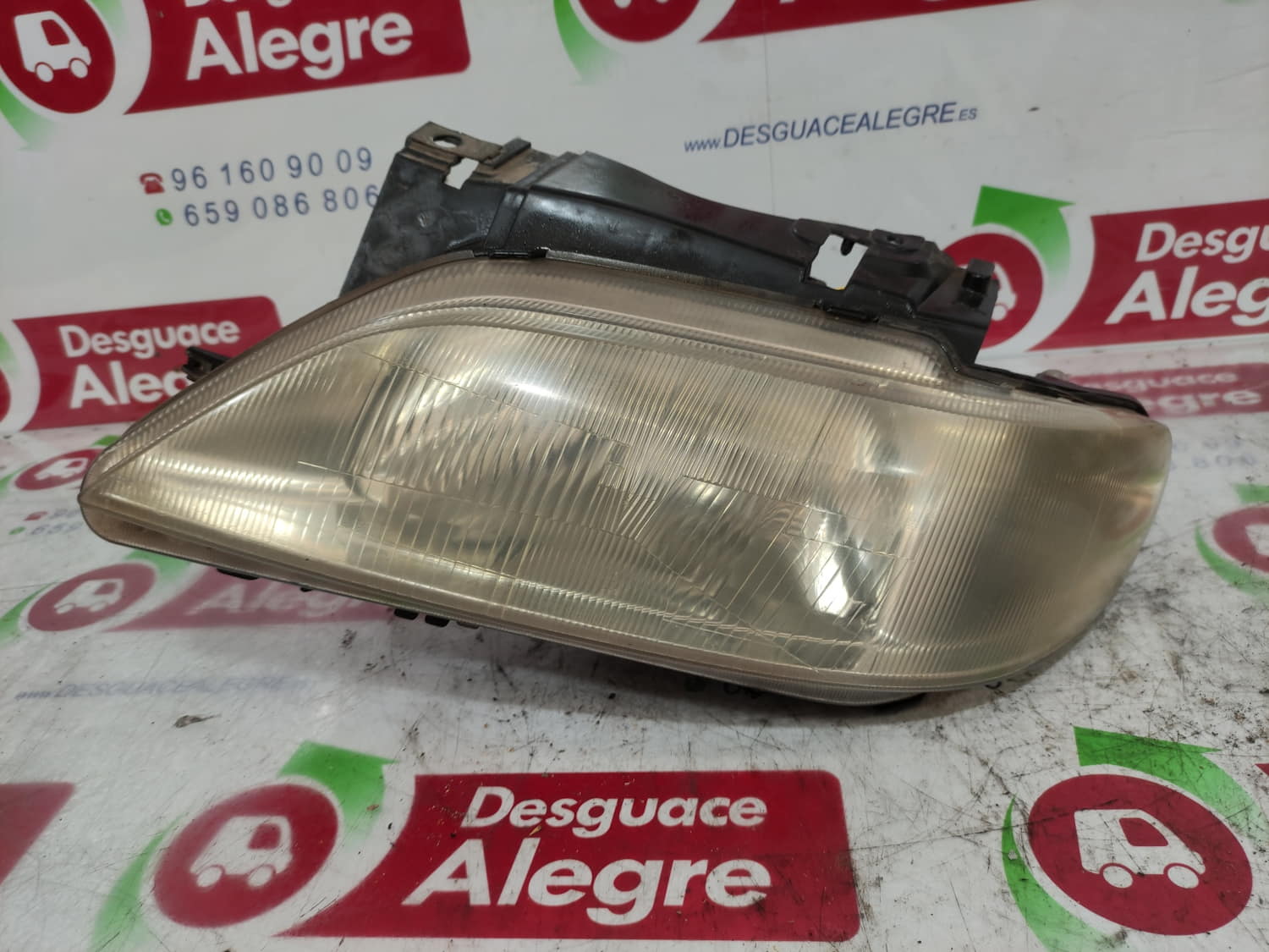 KIA Xsara 1 generation (1997-2004) Front Left Headlight 24802198