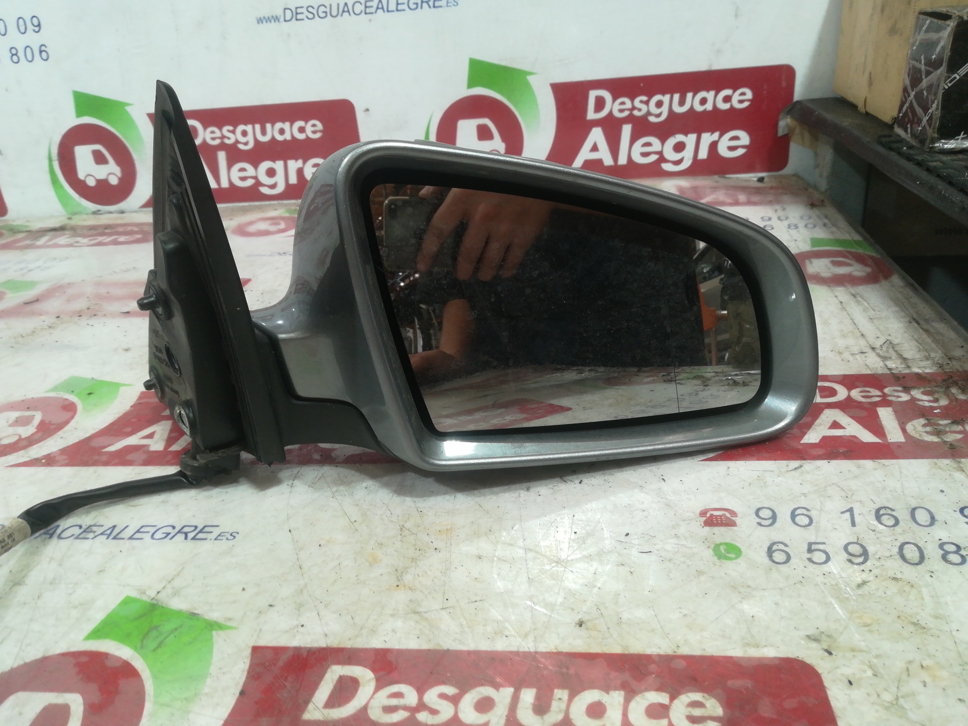 AUDI A6 C6/4F (2004-2011) Right Side Wing Mirror 24810751
