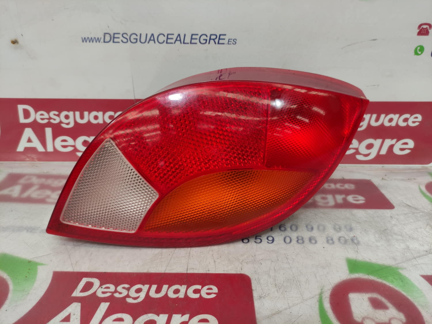 FORD Ka 1 generation (1996-2008) Rear Right Taillight Lamp 97KG13N004AA 24802945