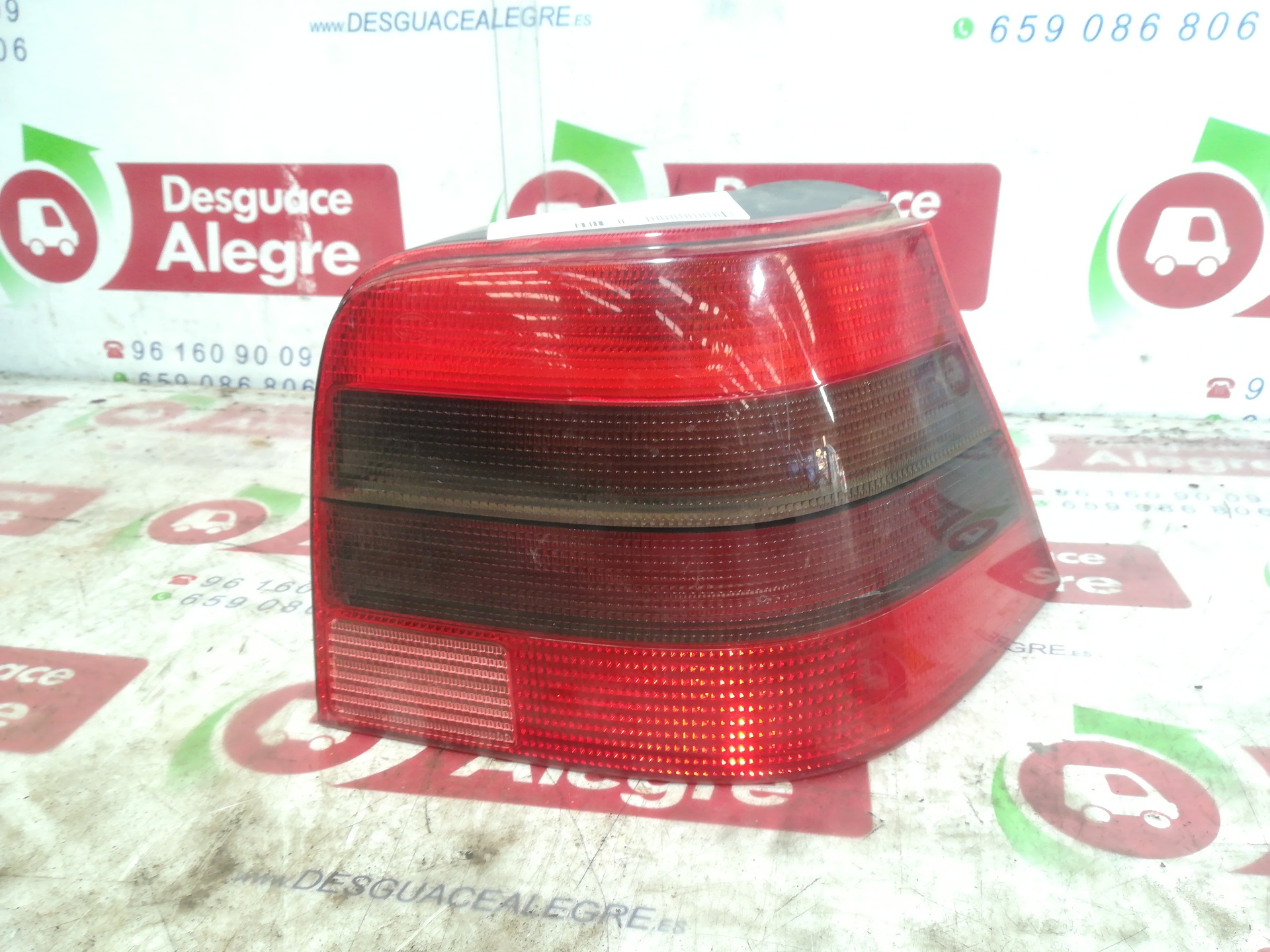 VOLKSWAGEN Golf 4 generation (1997-2006) Rear Right Taillight Lamp 1J6945112S 24812336