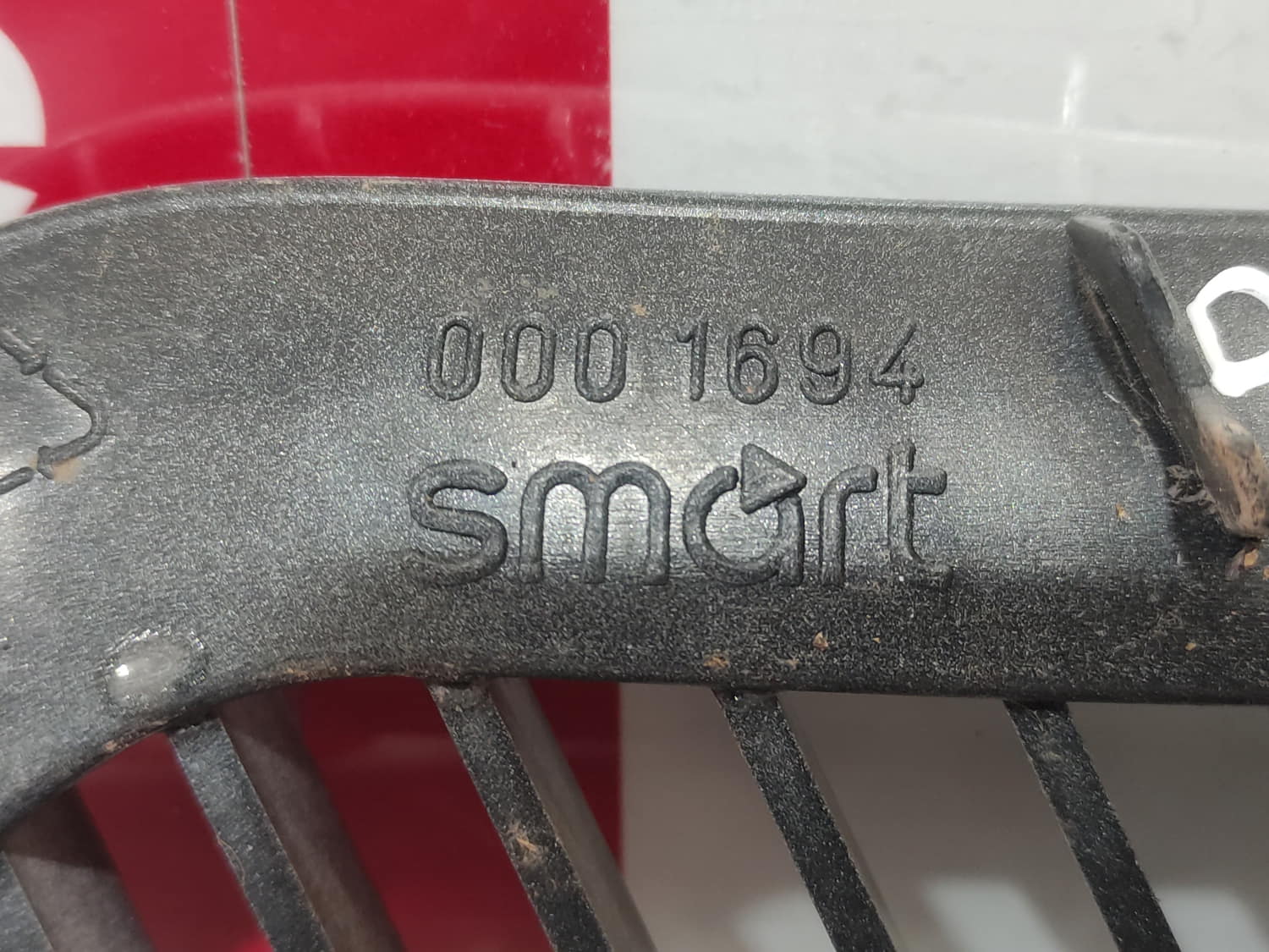 SMART Решетка радиатора 0001694 24801793