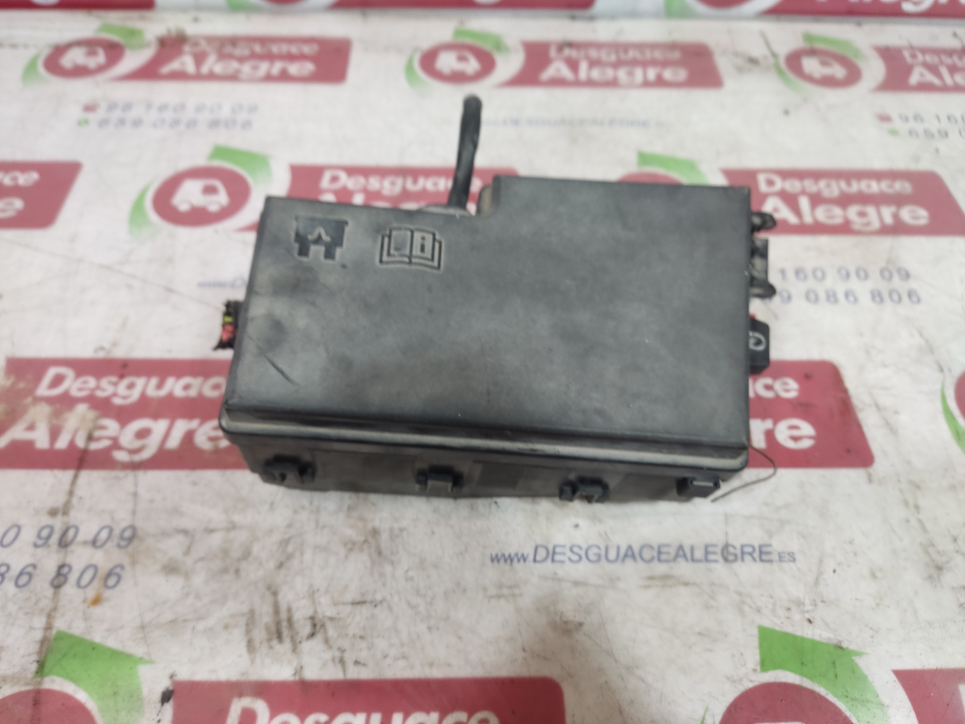 FORD C-Max 1 generation (2003-2010) Fuse Box 3M5T14K733 24814072