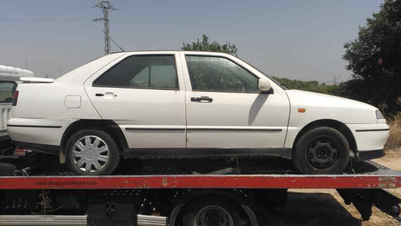 SEAT Toledo 1 generation (1991-1999) Galinis kairys žibintas 24792845