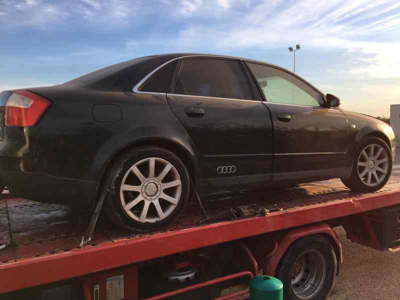 AUDI A4 B6/8E (2000-2005) Крышка багажника 24791115