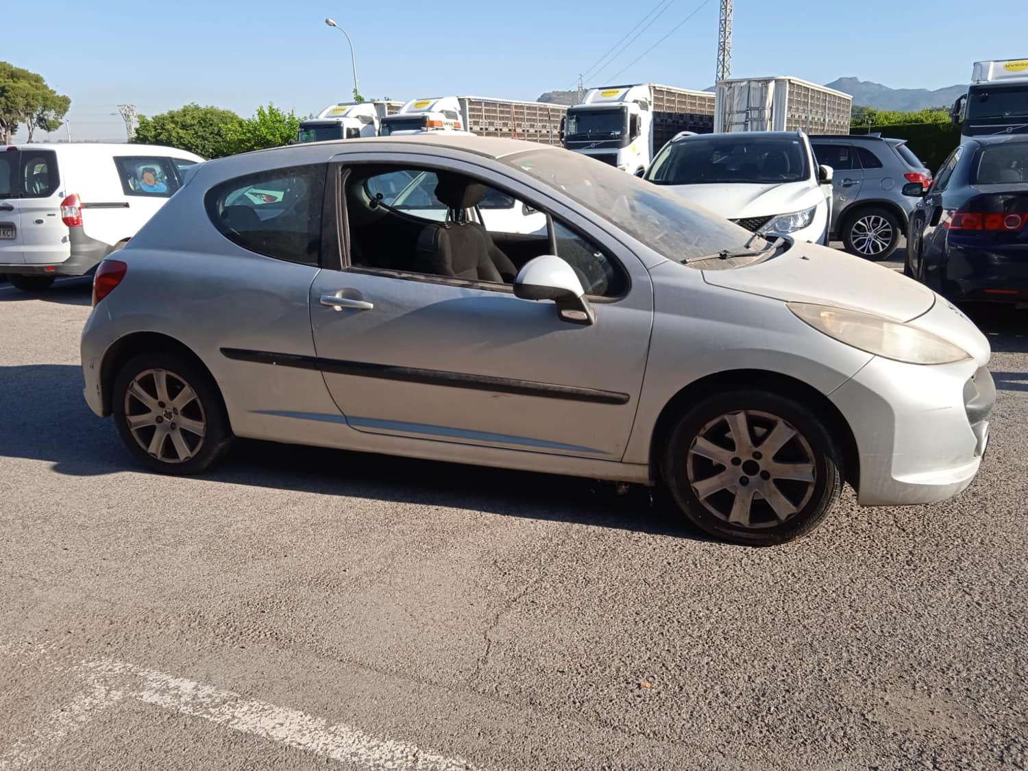 PEUGEOT 207 1 generation (2006-2009) Priekinių kairių durų vidinis rankenos rėmelis 96555518VD 24813965