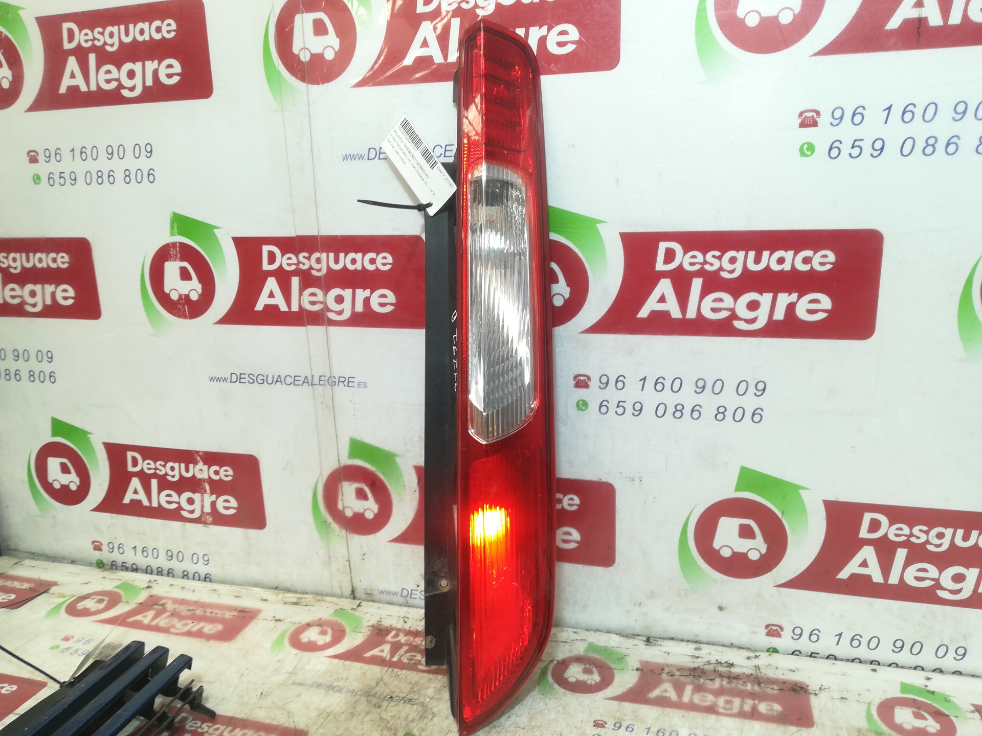 FORD Focus 2 generation (2004-2011) Rear Right Taillight Lamp 4M5113404A 24811933