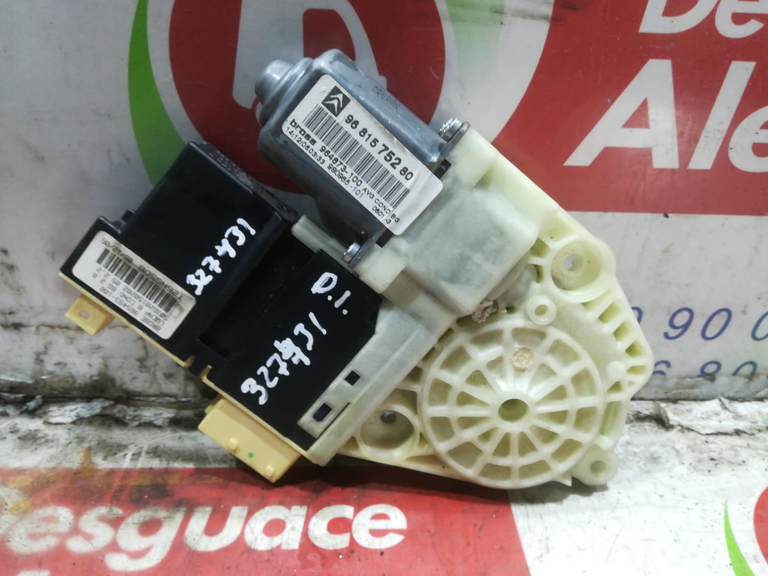 CITROËN C4 1 generation (2004-2011) Motor regulator geam ușă stânga față 9681575280 24799522