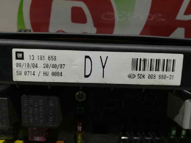 OPEL Astra J (2009-2020) Fuse Box 13181658 24790068