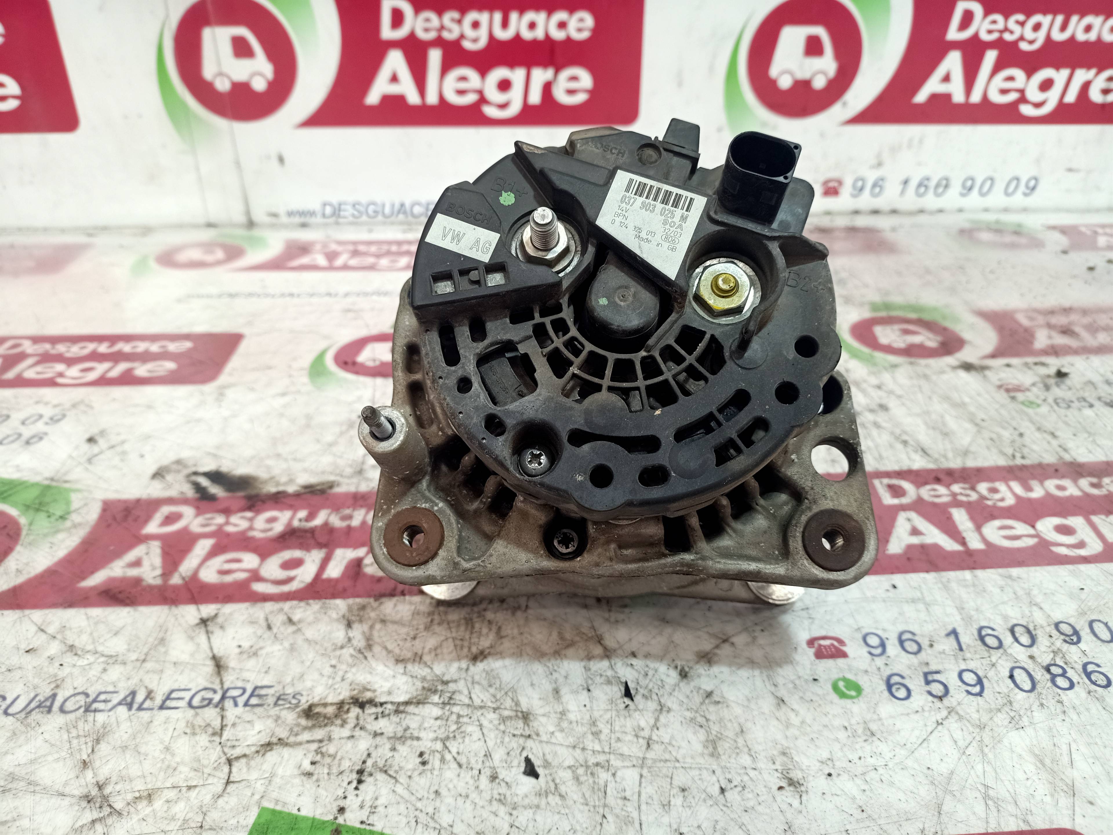 VOLKSWAGEN Polo 4 generation (2001-2009) Генератор 037903025M 24809207