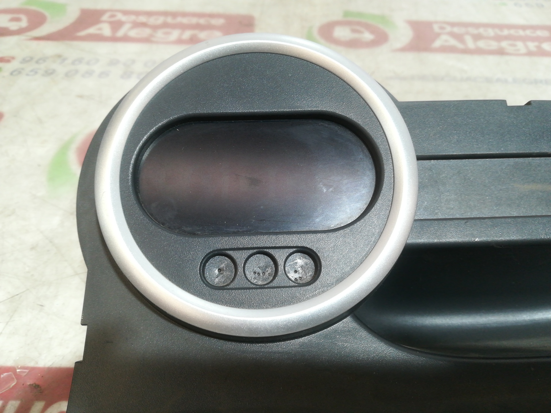 RENAULT Twingo 2 generation (2007-2014) Speedometer 8200725329L 24812080