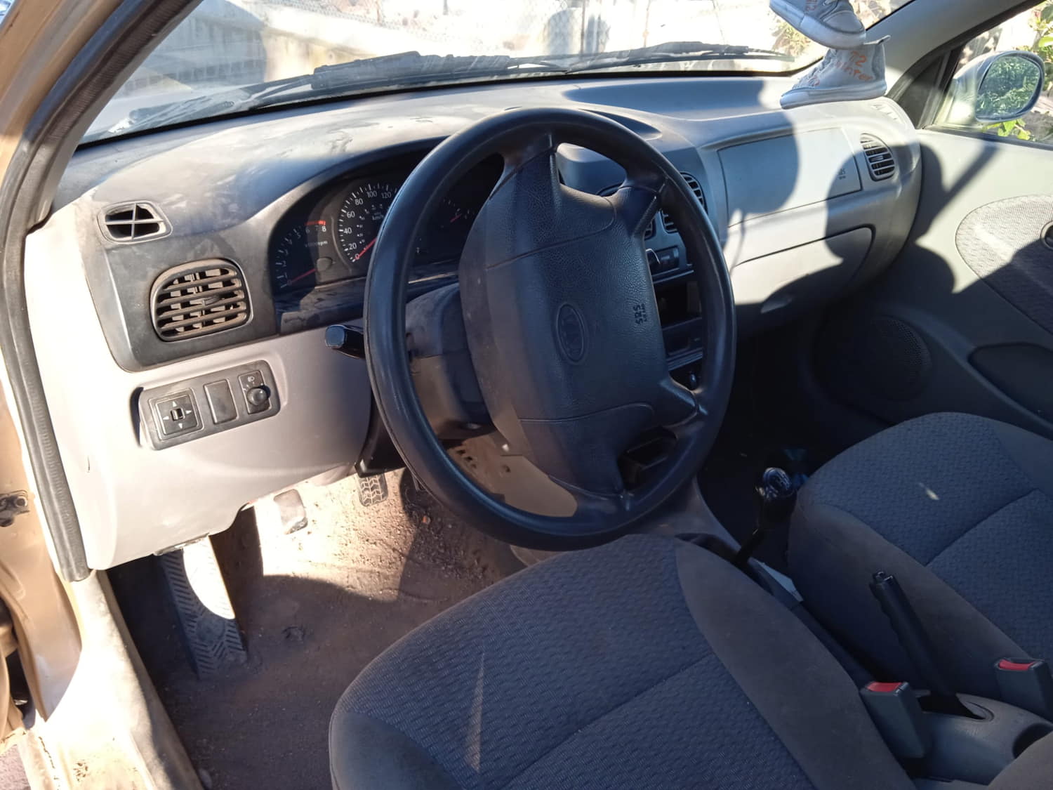 KIA Rio 1 generation (2000-2005) Bakre höger bakljuslampa 24801377