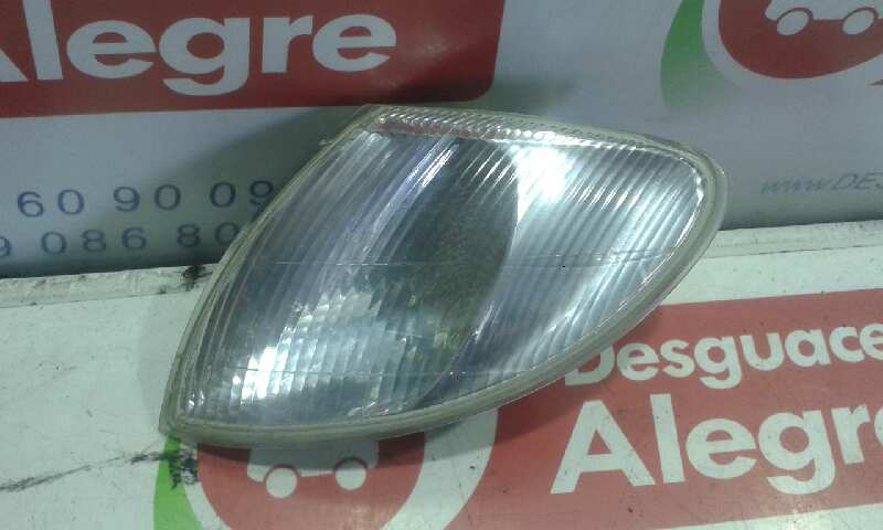 RENAULT Megane 1 generation (1995-2003) Clignotant avant gauche 24790579