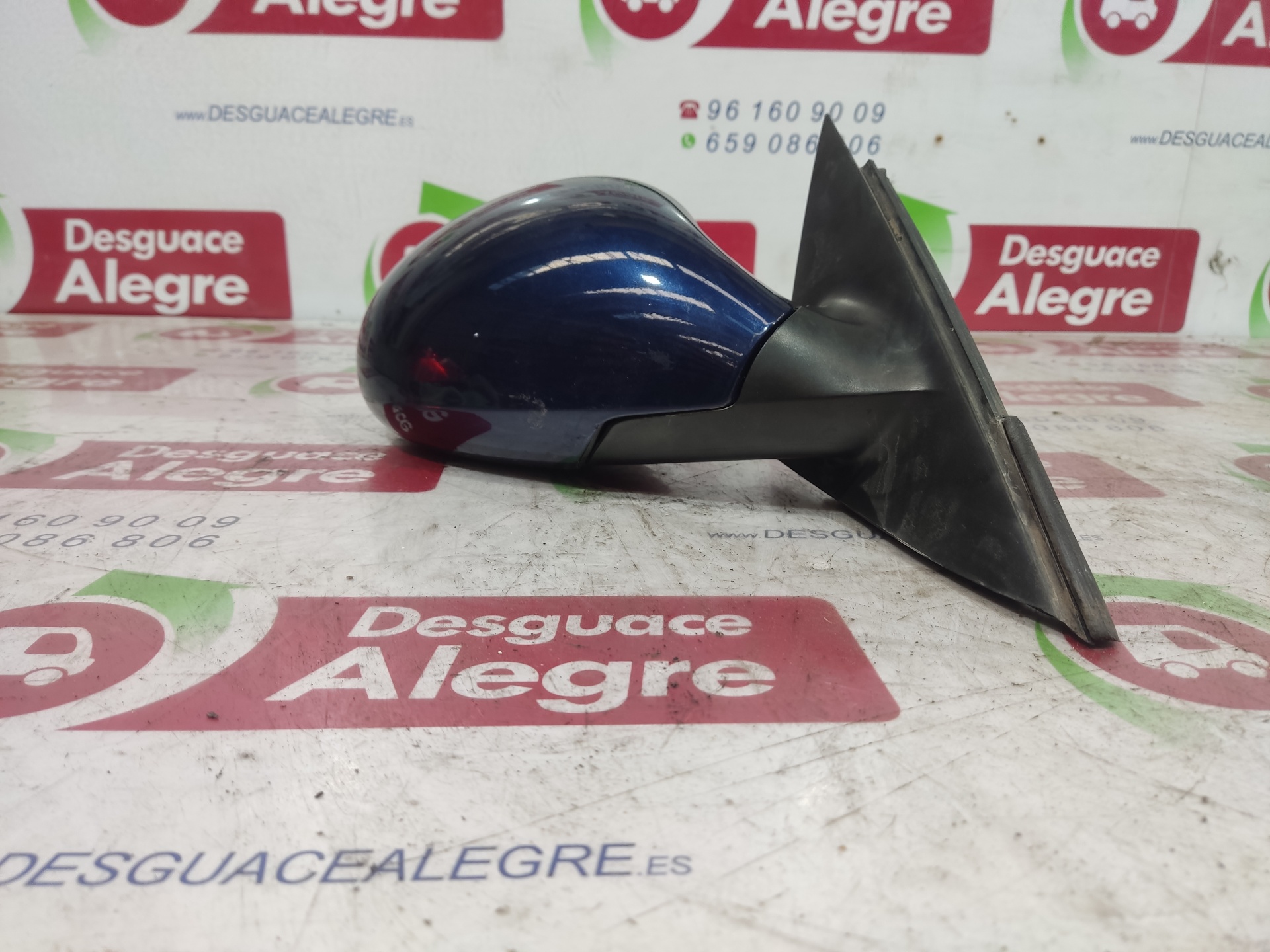 SEAT Ibiza 3 generation (2002-2008) Right Side Wing Mirror 014142 24812838