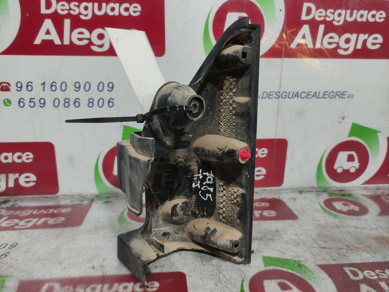 RENAULT Kangoo 2 generation (2007-2021) Colțul din partea stângă al barei de protecție spate 8200557181 24805503