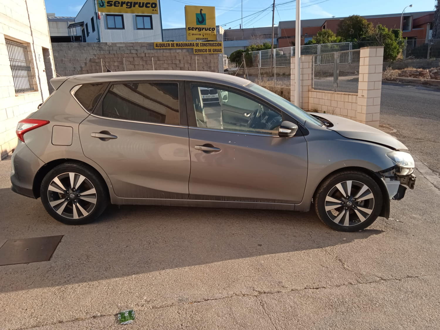 NISSAN Pulsar C13 (2014-2018) Priekinių kairių durų vidinis rankenos rėmelis 806714EA 24858907