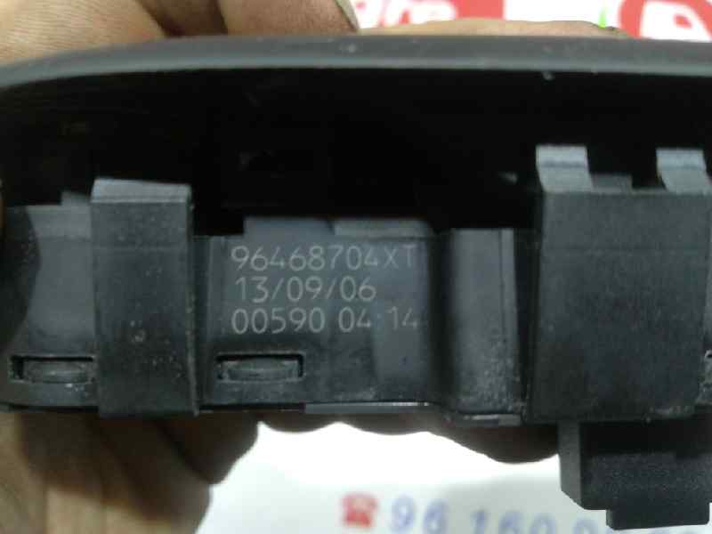 PEUGEOT 1 generation (2004-2010) Кнопка стеклоподъемника передней левой двери 96468704XT 24793853