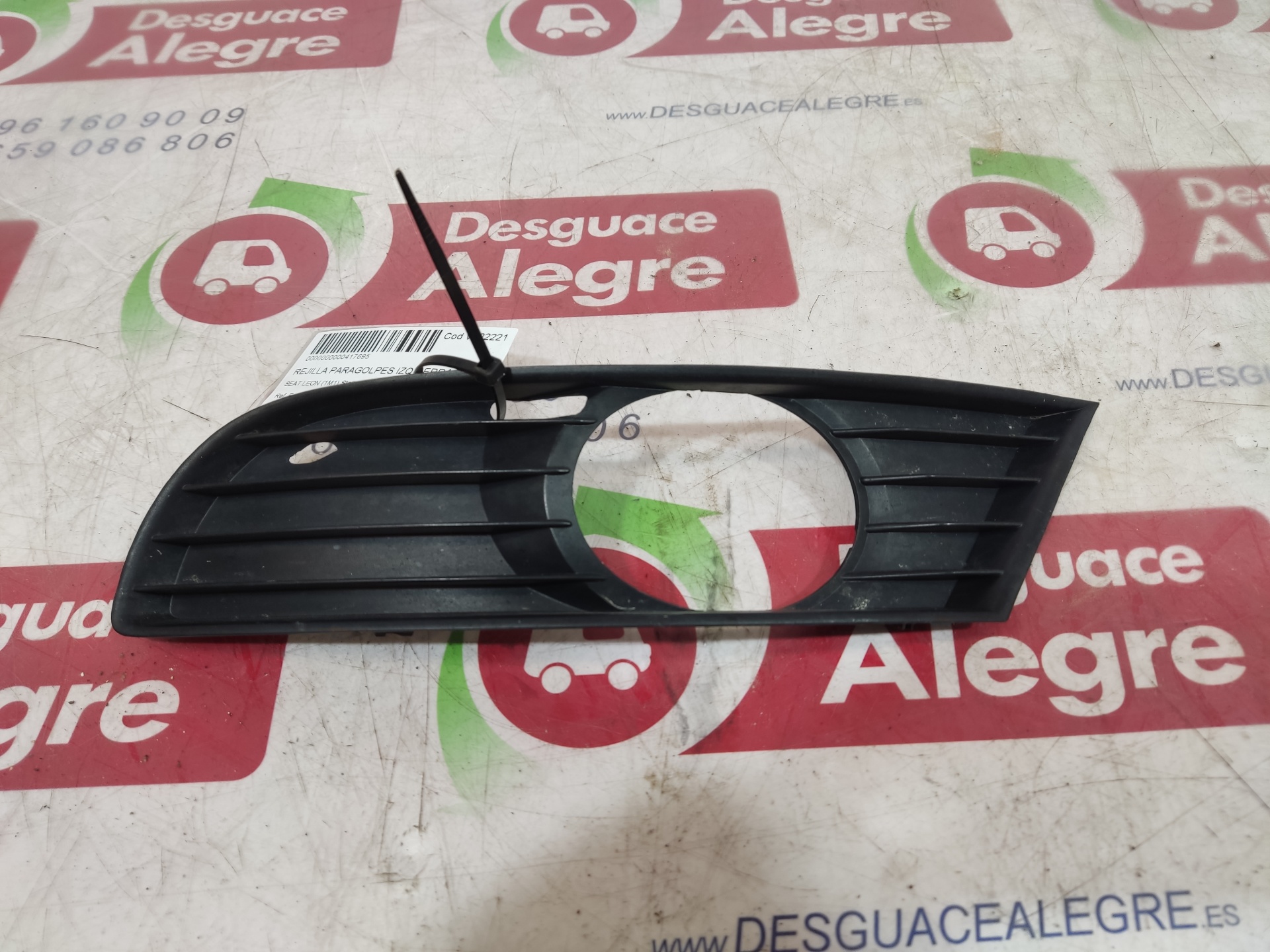 SEAT Leon 1 generation (1999-2005) Front Left Grill 1M853665 24858844