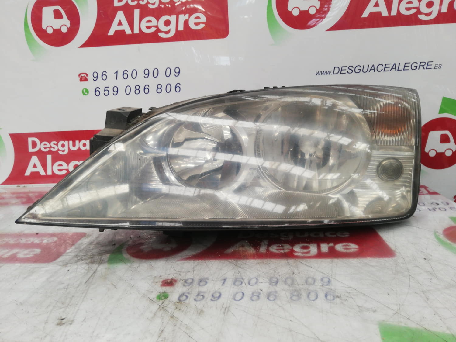 FORD Mondeo 3 generation (2000-2007) Front Left Headlight 0301174201 24801949