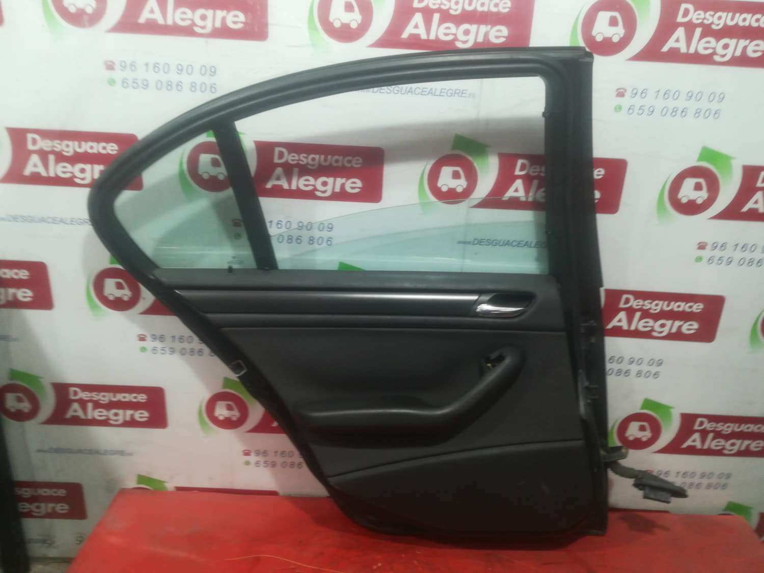 BMW 3 Series E46 (1997-2006) Rear Left Door 41527034153 24802302