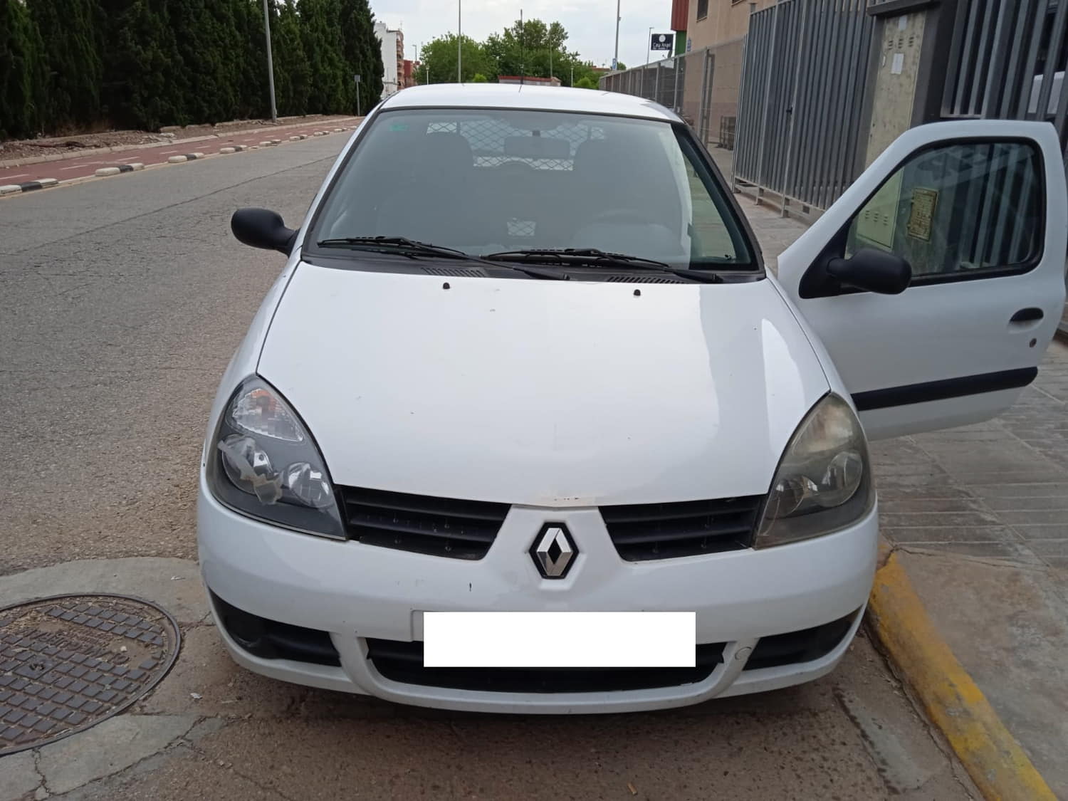 RENAULT Clio 3 generation (2005-2012) Дясно странично огледало 8200163302 24804790