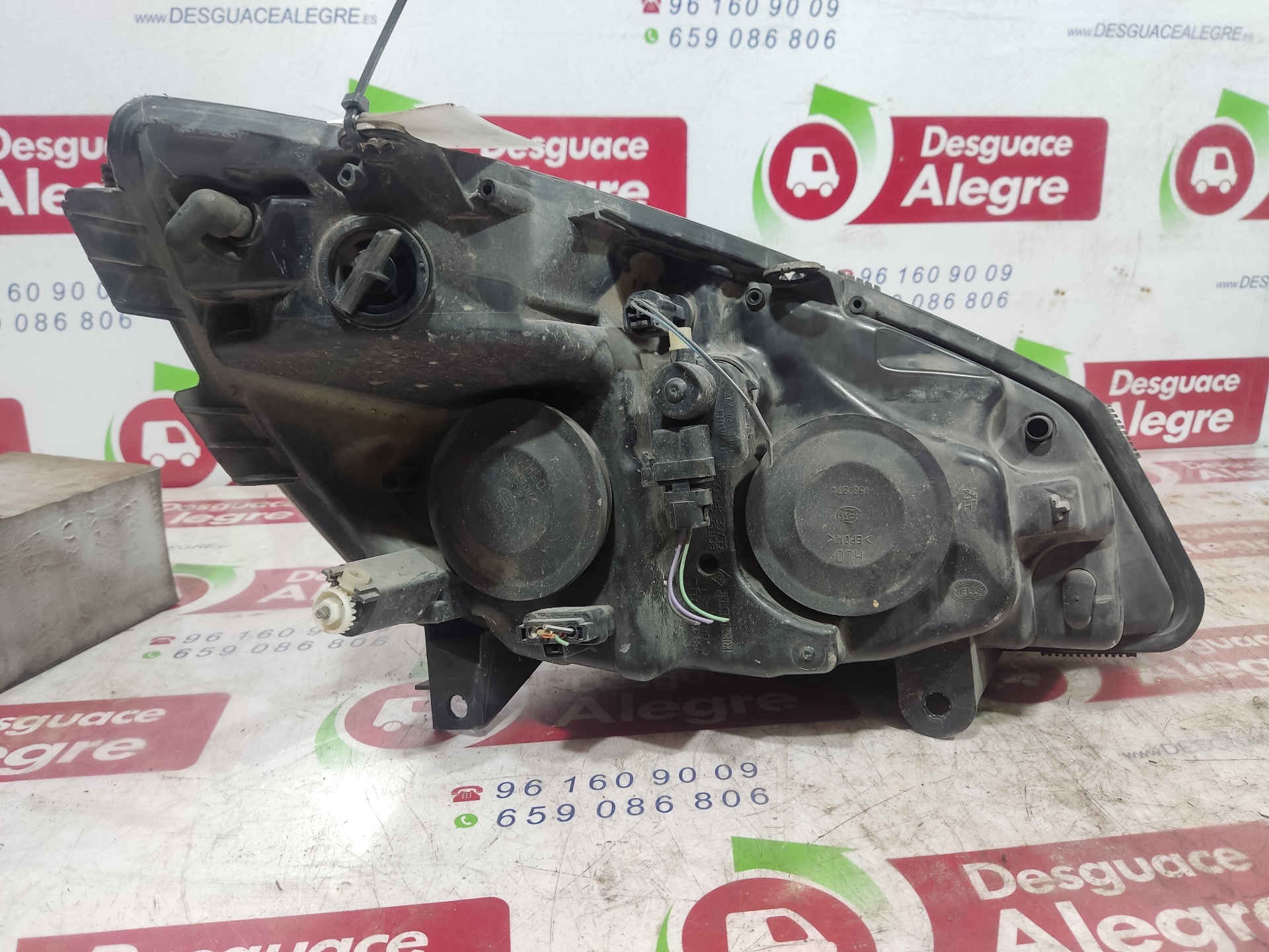 RENAULT Scenic 2 generation (2003-2010) Преден ляв фар 15810300 24811718