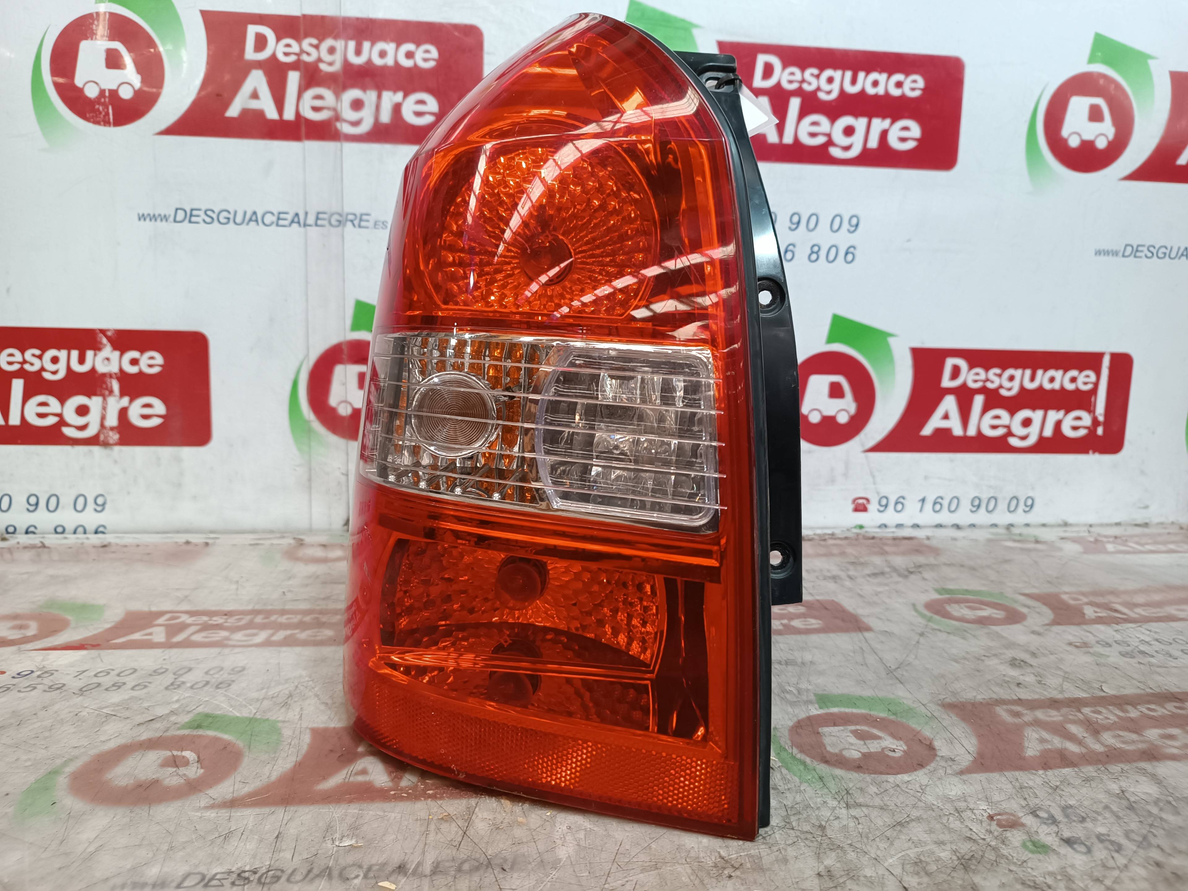 HYUNDAI Tucson 1 generation (2004-2010) Rear Left Taillight 924012E0 24811721